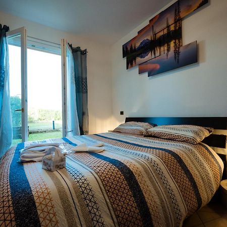 Oliva Apartment - Featuring A Private Garden And Access To A Pool Barcuzzi Eksteriør billede