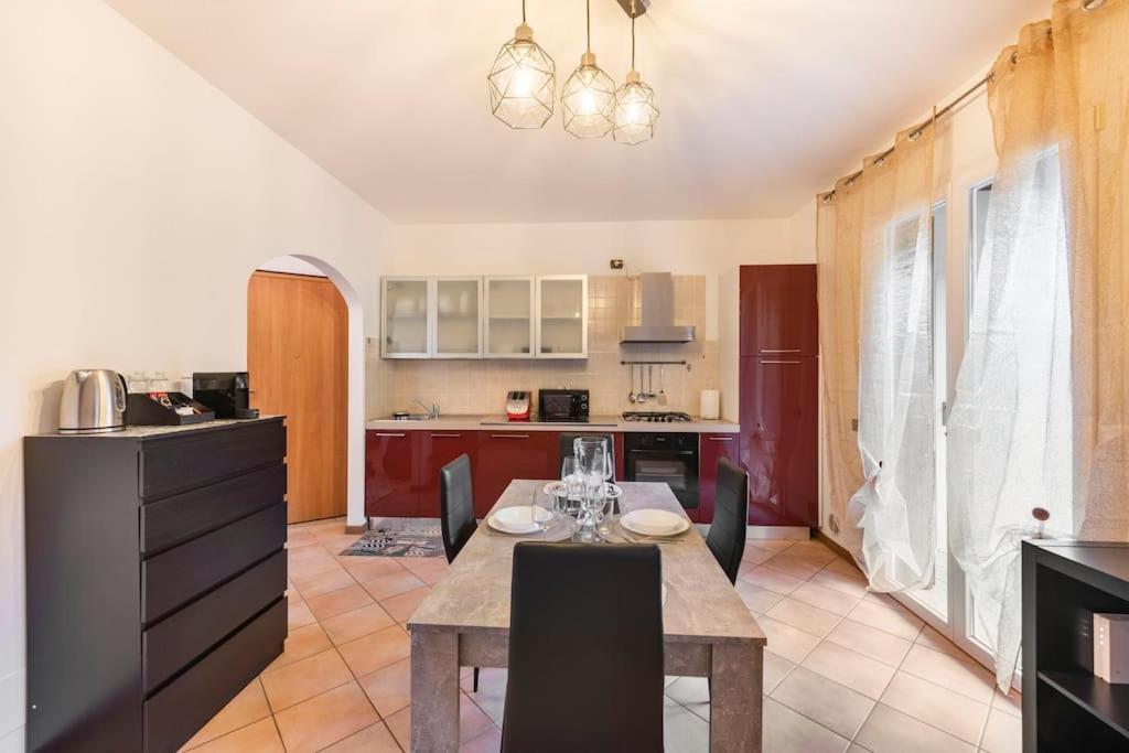 Oliva Apartment - Featuring A Private Garden And Access To A Pool Barcuzzi Eksteriør billede