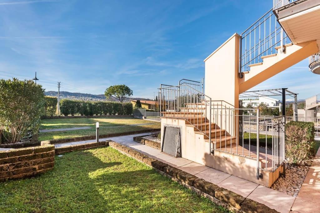 Oliva Apartment - Featuring A Private Garden And Access To A Pool Barcuzzi Eksteriør billede